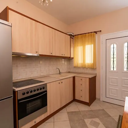 Green Holiday home Siviri